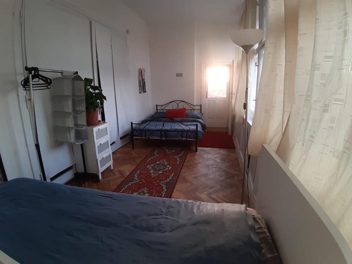 Rooms In Prague-Big+Comfy エクステリア 写真